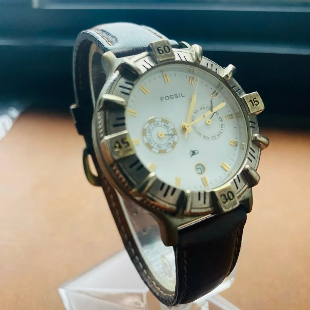 1992 FOSSIL CHRONOGRAPH WATCH BQ-8431